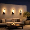 Applique da esterno LED 12W CCT IP65 Nera installata su parete esterna